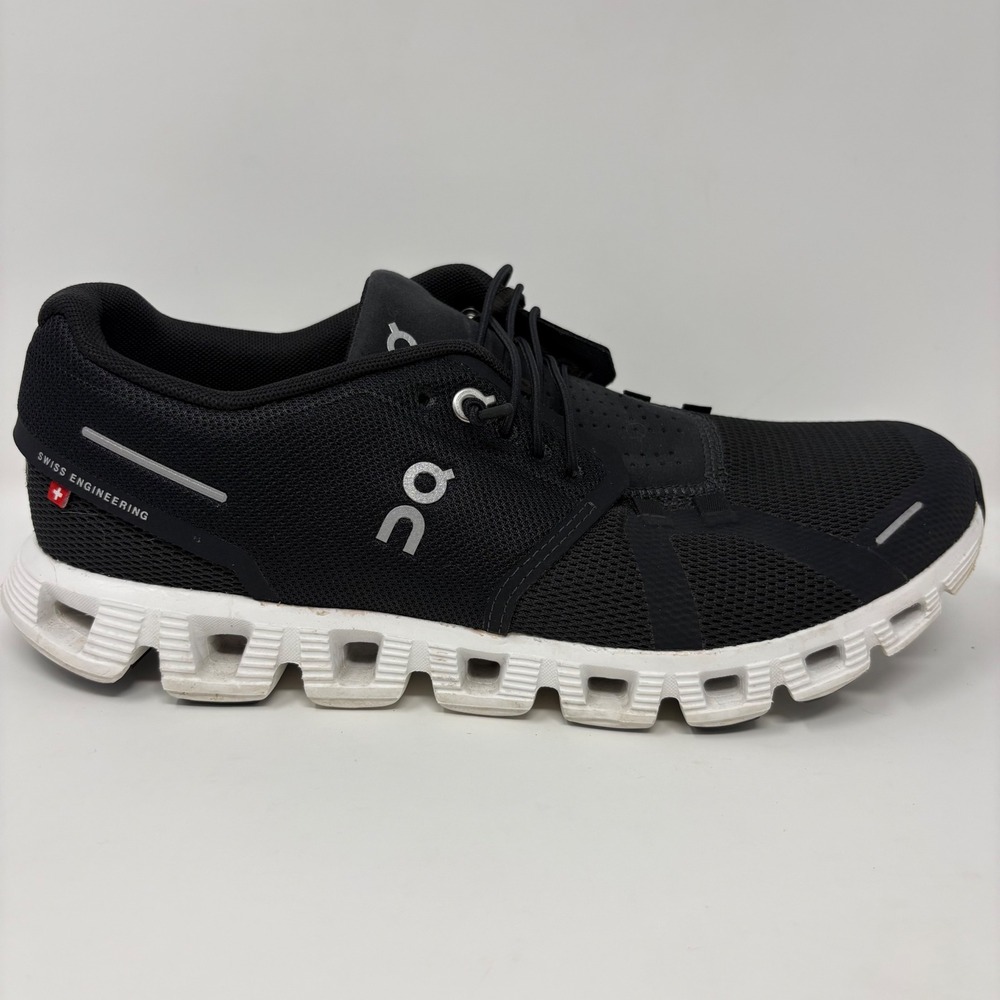 On Cloud 5 Women's Size 9 Black White Athletic Running Shoes Sneakers (59.98904)